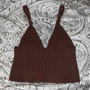 Brown teddy knotted crop top🐻